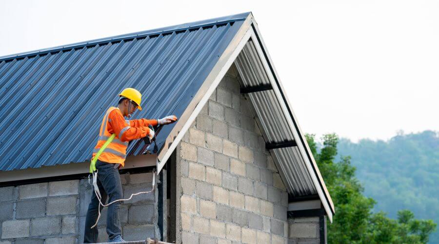 Expert Emergency Roof Repairs services in Saint Peter, IL
